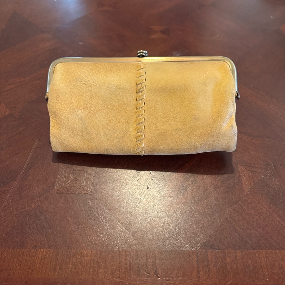 HOBO Lauren Clutch Wallet